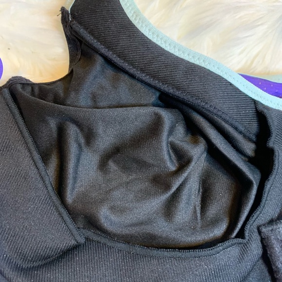 Glamorise 46C Underwire Sports Bra - Picture 5 of 8